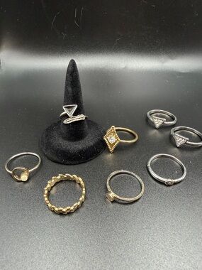 Lot of 8 fashion rings
